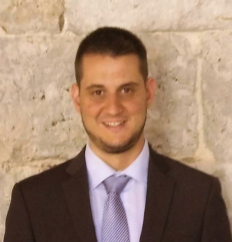 Víctor Temprano García